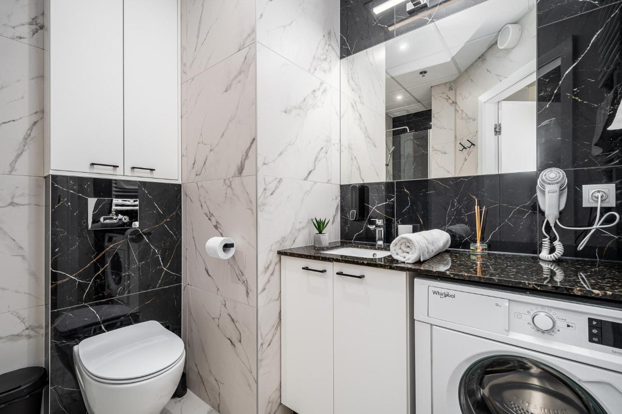 Warsview Apartments Варшава Екстериор снимка